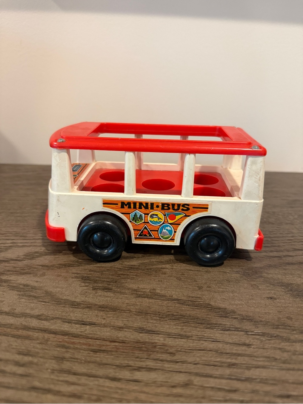 Vintage 1969 Fisher Price Little People Mini Bus #141 FP-141 Vehicle